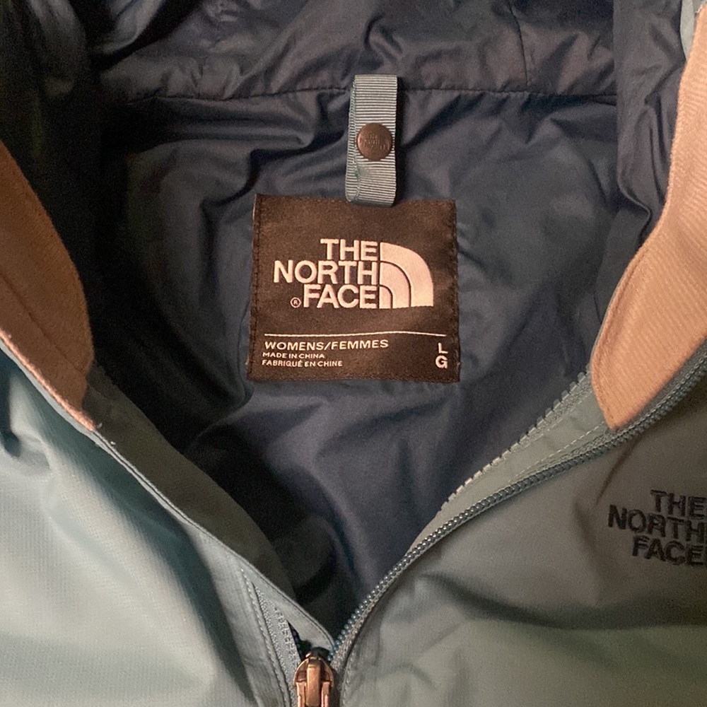 The North Face Blue Jacket/Jackets - Picture 8 of 16